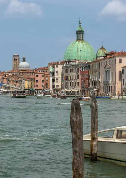Expozice Benátkách Grand Canal Pohled Piazzale Roma Slunečného Dne Ukazuje — Stock fotografie