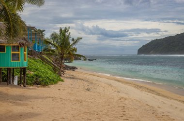 Lalomanu Sahili, Upolu 'nun güney kıyısında bulunan, dünyanın en iyi 10 plaj boşaltma bölgesinden biri olan Samoa' nın resimli beyaz kumsalıdır.