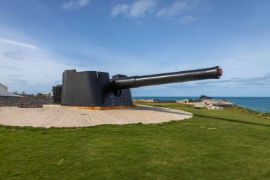 Bermuda 'nın en büyük kalesi olan kalede kullanılan topçu ateşi