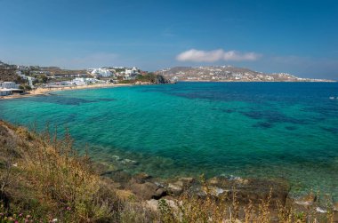 Mykonos 'un Deniz Burnu Maruziyeti, bu muhteşem Yunan adasının güzel yeşil suyunu gösteriyor.