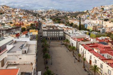 Las Palmas şehri, Gran Canaria İspanya 'nın başkenti.