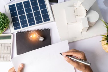 Rüzgar enerjisinden elektrik üretiliyor.