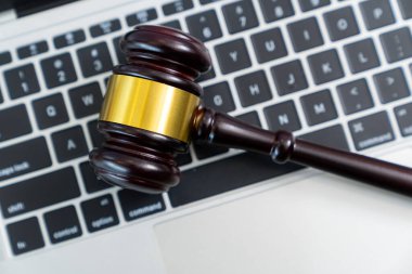 Yargı çekici ve bilgisayar