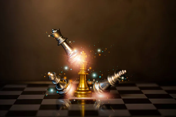 Χρυσό Σκάκι Για Χρησιμοποιήσετε Την Επιχειρηματική Στρατηγική Του Αντιπάλου Σας — Φωτογραφία Αρχείου