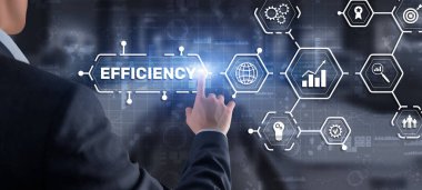 Verimlilik. İş adamı sanal ekrandaki yazıya basar.