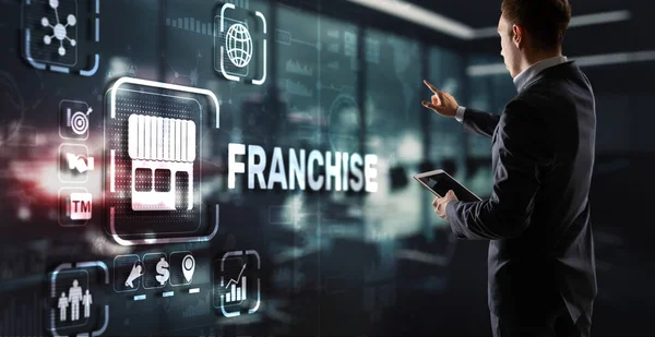 Businessman Hand Touching Inscription Franchise Marketing System — Stock Photo, Image