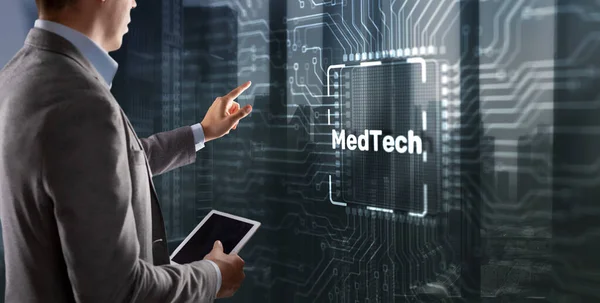 Интеграция Медицинских Технологий Автоматизация Вычислительной Концепции Здравоохранения Нажатие Иконку Процессора — стоковое фото
