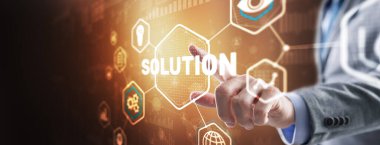 İnsan, yazıt çözümü kavramına tıklıyor.