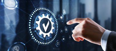 İşadamı Standartlar Kalite Güvencesi ve Kontrol Konseptine tıkladı.