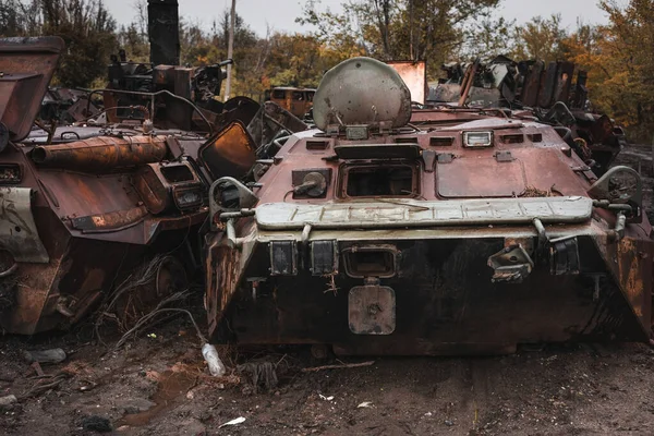 Ukrayna Savaş Tahrip Edilmiş Teçhizat Mezarlığı Yok Edilmiş Askeri Teçhizat Telifsiz Stok Imajlar