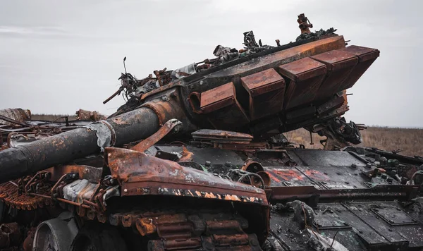 Háború Ukrajnában Egy Tank Egy Szakadt Torony Közelkép Kharkiv Régió — Stock Fotó