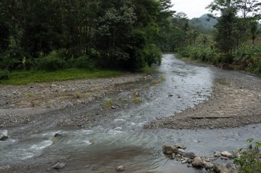Köydeki nehirler hala temiz ve kirlenmemiş. 
