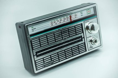 Bizi nostaljik yapan eski zamanların radyolarının portresi. 