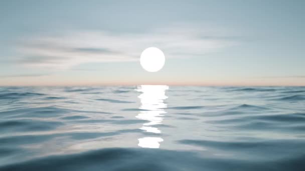 Kapanmış Okyanus Dalgasının Güneş Mavisi Gökyüzündeki Görüntüsü — Stok video