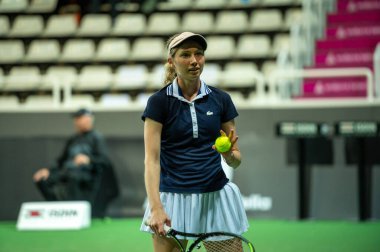 Andorra La Vella, Andorra. * 3 Aralık 2022 - İspanya 'dan Cristina Bucsa, Andorra Açık Kadınlar Tenis Federasyonu (WTA) tenis turnuvası sırasında Andorra La Vella' daki Alycia Parks of USA 'ya karşı eylemde.
