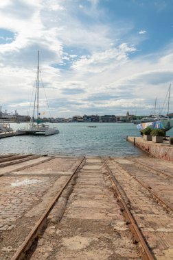 Valencia, İspanya: 14 Kasım 2022: Old Varadero, Valencia Limanı 2022.
