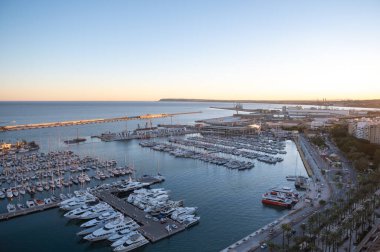 2022 yılında İspanya 'nın Alicante kentindeki şehir..