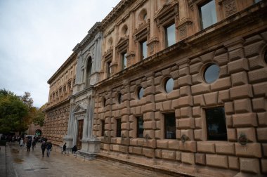 Granada, İspanya: 20 Kasım 2022 'de İspanya' nın Granada kentindeki Carlos V Sarayı 'nda Panorama.