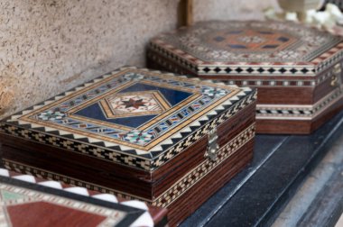 Laguna Taller de Taracea de Artseanias Granada, İspanya 'daki Alhambra Sarayı' nda..