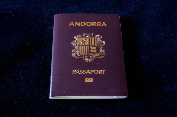 Passaporte Principado Andorra Sobre Fundo Negro — Fotografia de Stock