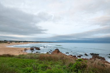 Uruguay 'ın La Pedrera kentindeki Playa del Desplayado' da gün batımı.