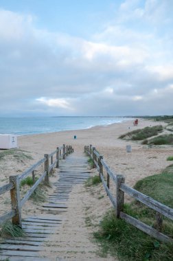 Uruguay 'ın La Pedrera kentindeki Playa del Barco' da gün batımı.