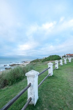 Uruguay 'ın La Pedrera kentindeki Playa del Desplayado' da gün doğumu.