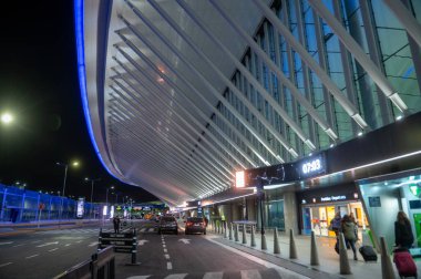 Buenos Aires, Arjantin: 2 Haziran 2023 'te Arjantin' in başkenti Ezeiza Uluslararası Havalimanı 'nın (Ministro Pistarini) A terminalindeki ana yolcu salonu.