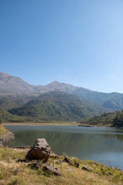 Jujuy, Arjantin 'deki Potrero de Yala İl Parkı' ndaki göllerin manzarası.