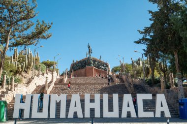 Humahuaca, Arjantin: 8 Haziran 2023: Arjantin 'in Jujuy ilindeki Humahuaca kentindeki Bağımsızlık Kahramanları Anıtı, 8 Haziran 2023.