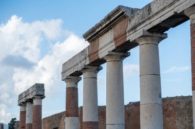 Pompeii, İtalya: 16 Kasım 2023: Antik Pompeii kentinin (UNESCO Dünya Mirası Alanı) detayları Kasım 2023.