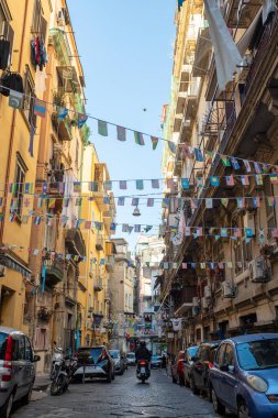 Napoli, İtalya: 18 Kasım 2023: Napoli Piazza Garibaldi 'de Panorama.