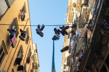 Napoli, İtalya: 18 Kasım 2023: Napoli Piazza Garibaldi 'de Panorama.