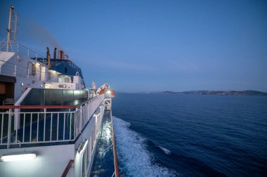 2024 yazında Barselona 'dan İbiza' ya feribottan gün doğumu.