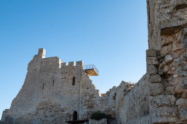 13. yüzyılda Castrojeriz belediyesinde inşa edilen ortaçağ Castrojeriz şatosunun panoraması, Ekim 2024 'te Burgos' ta inşa edilmiştir.