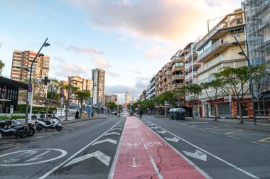 Benidorm, İspanya: 2024 Kasım: 2024 'te İspanya' nın Alicante kentindeki Benidorm kentinde şehir.