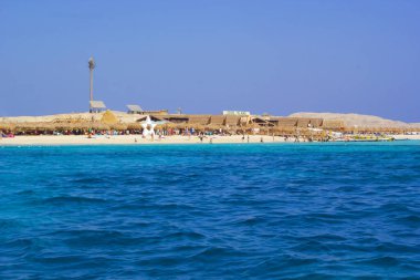 Hurgada, Mısır 'daki Kızıldeniz' deki cennet adasının güzel manzarası