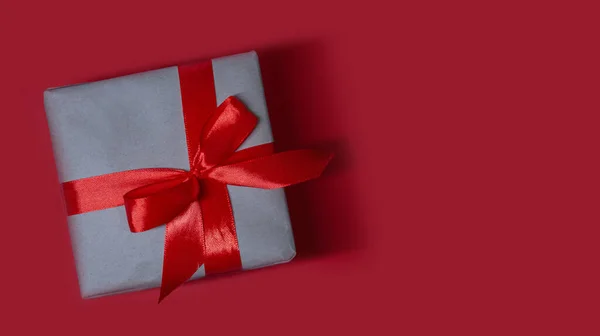 Створення Подарункової Коробки Подарунок Яскраво Червоною Стрічкою Свято Різдво Різдво — стокове фото