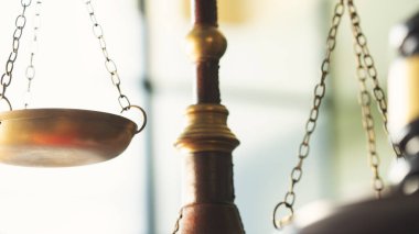 Adalet sembolü, hukuki ve hukuk kavramının ölçekleri