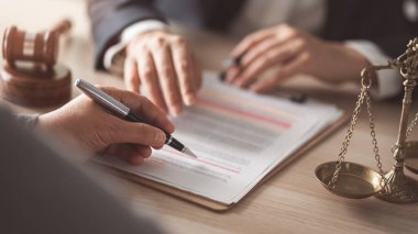 Adalet, hukuk ve hukuk sistemi kavramı