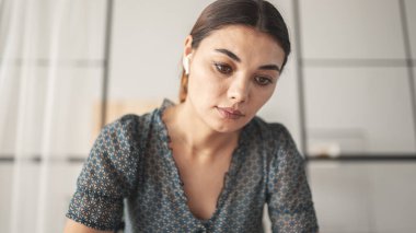 Videodaki kadın portresi