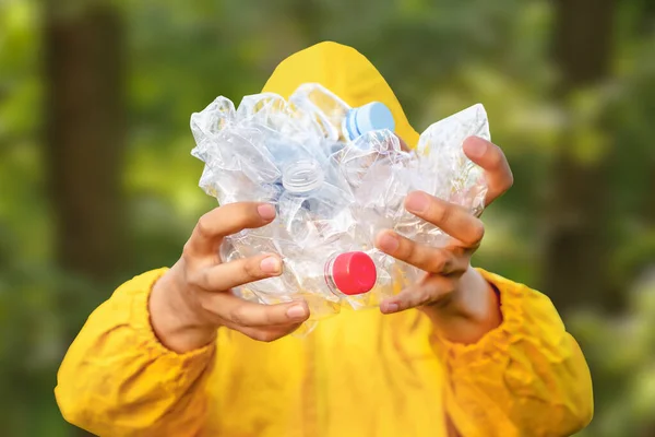 Волонтерські Руки Тримають Пляшкове Пластикове Сміття Навколишнє Середовище Очищає Парк — стокове фото