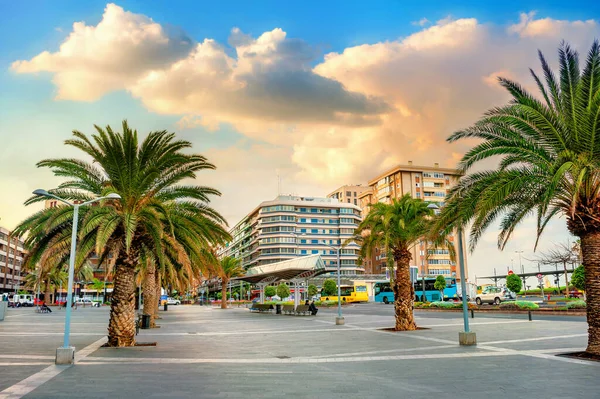 Widok Plaza Stagno Placu Nowoczesna Dzielnica Las Palmas Gran Canaria — Zdjęcie stockowe