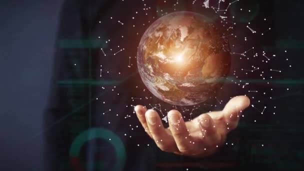 Planeet Aarde Bij Hand Big Data Natuur Wetenschap Technologie Concept — Stockvideo