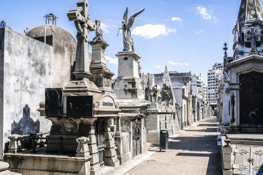 Buenos Aires, Arjantin - 30 Ekim 2023: Recoleta Mezarlığı Buenos Aires. Arjantin 'deki tarihi mezarlık. Seyahat, manzara. Yüksek kalite fotoğraf