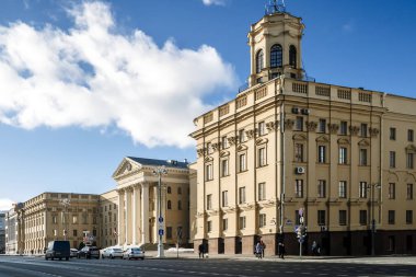 Minsk, Belarus - 30 Ocak 2024: Minsk şehir merkezindeki KGB binası. Yüksek kalite fotoğraf