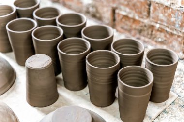 Çömlek atölyesinde Clay gözlükleri. Yüksek kalite fotoğraf