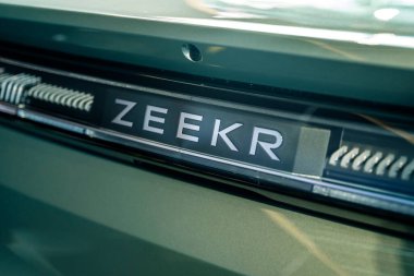 Şangay, Çin - 4 Haziran 2024 Zeekr arabası. Çin elektrikli otomobil endüstrisi. Yüksek kalite fotoğraf