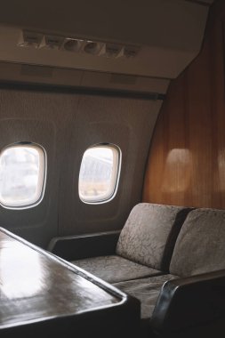Uçak cam kenarı koltukları. Uçuş, seyahat konsepti. Yüksek kalite fotoğraf