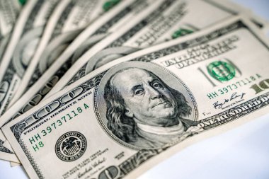 Yüz dolarlık banknotlar. Bankacılık ekonomisi para finans konsepti. Yüksek kalite fotoğraf